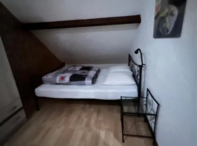 6 Personnes Classe 2 Etoiles Leboucq Laurent * Fort-Mahon-Plage