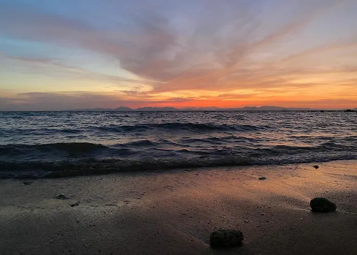 6 Personnes Classe 2 Etoiles Leboucq Laurent * Fort-Mahon-Plage