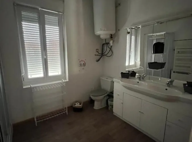 6 Personnes Classe 2 Etoiles Leboucq Laurent Appartement