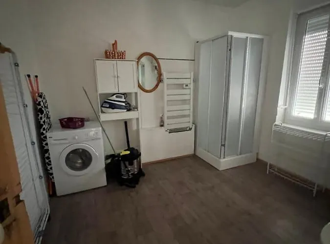 6 Personnes Classe 2 Etoiles Leboucq Laurent Appartement