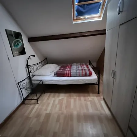 6 Personnes Classe 2 Etoiles Leboucq Laurent Apartment *